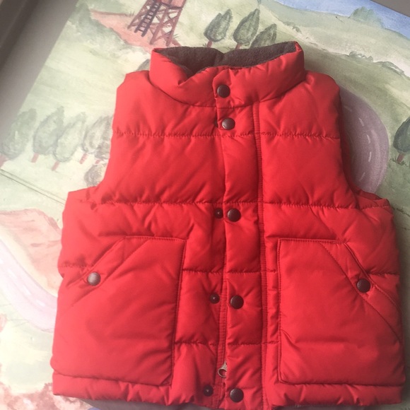 GAP Other - 2T Gap Puffer Vest in Red